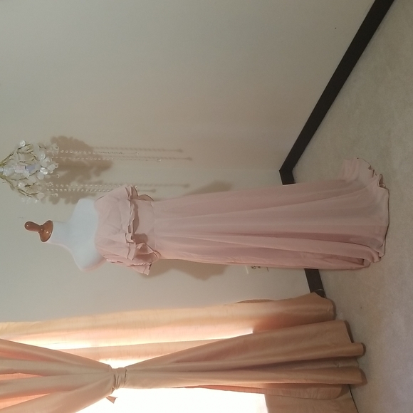 Dresses & Skirts - Blush pink off the shoulder maxi dress size 10